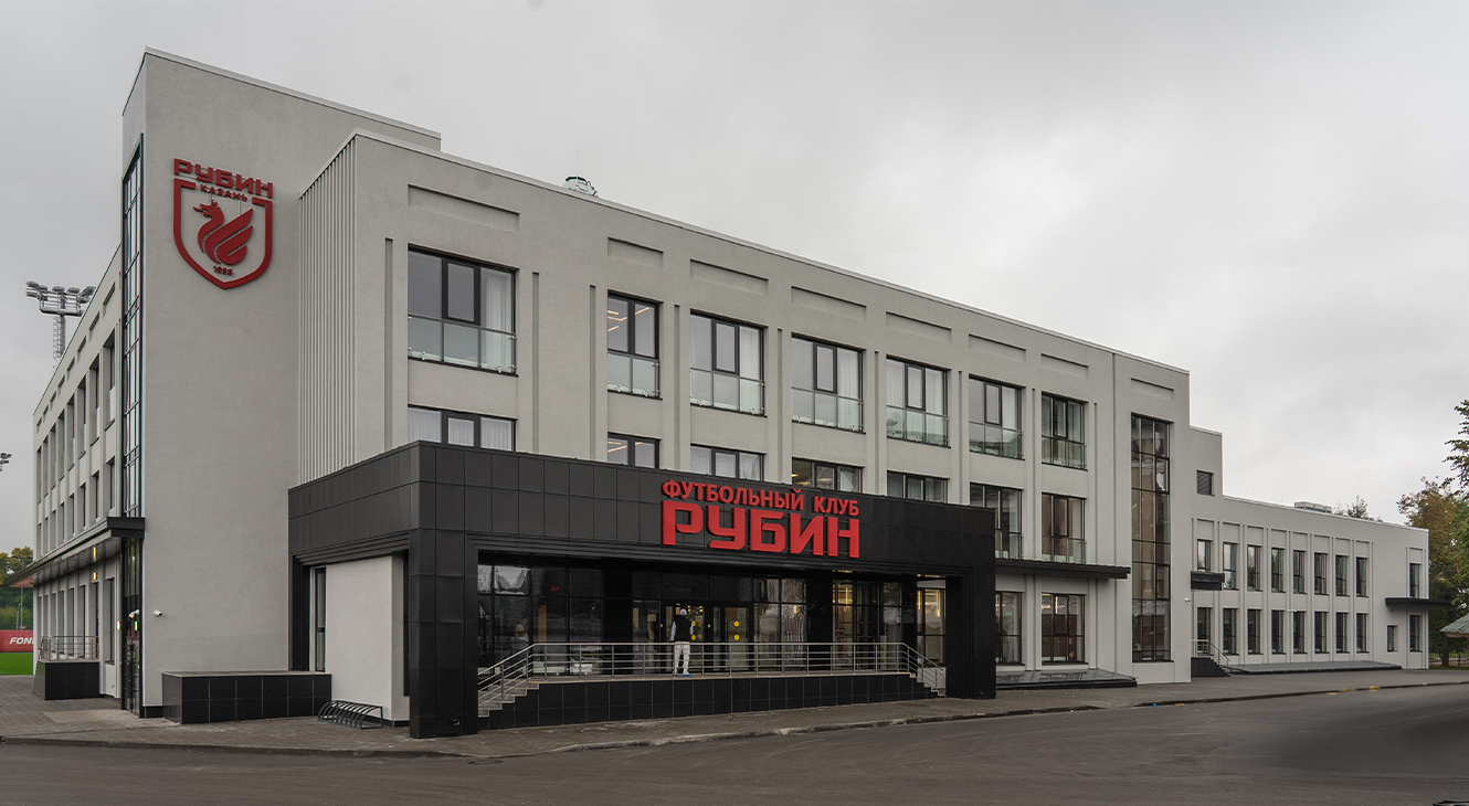 Дисплеи LUMIEN в мультимедийном оснащении Универсального спортивного комплекса ФК «Рубин»